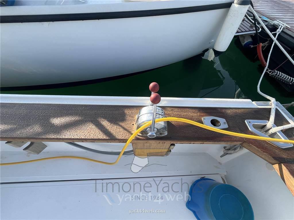 Sette mari F 27 fly america