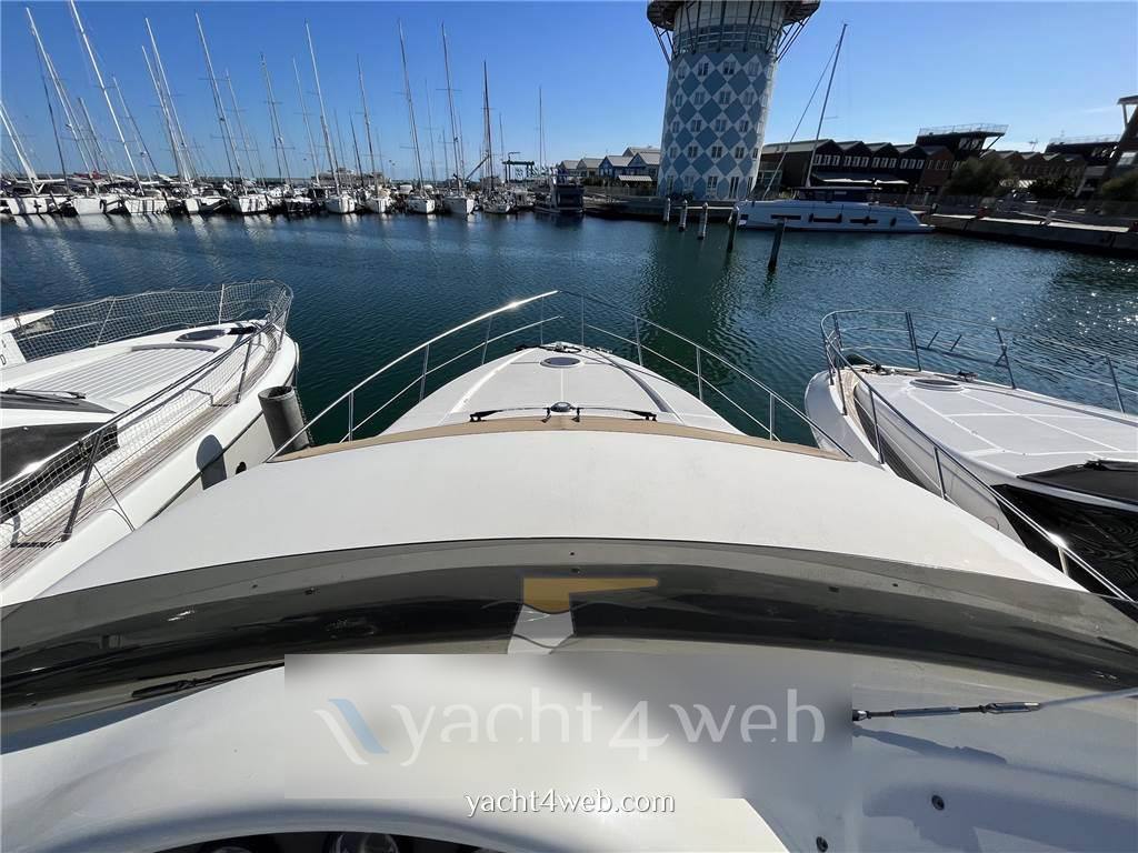 Azimut 46e versione 2 cabine bateau à moteur