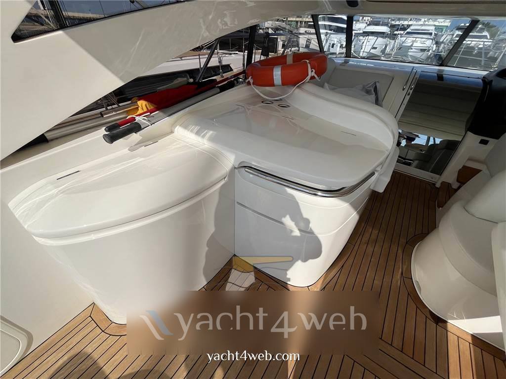 Princess yachts V 48 Day cruiser used