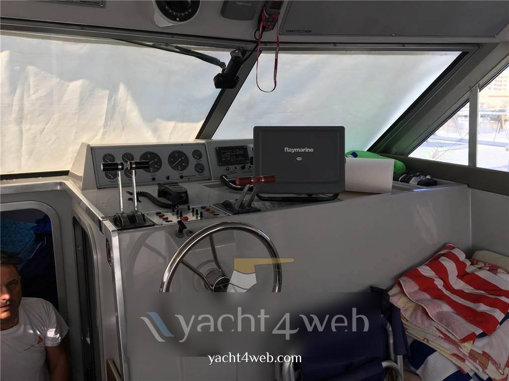 Ferretti yachts Ferretti 34 fish Foto