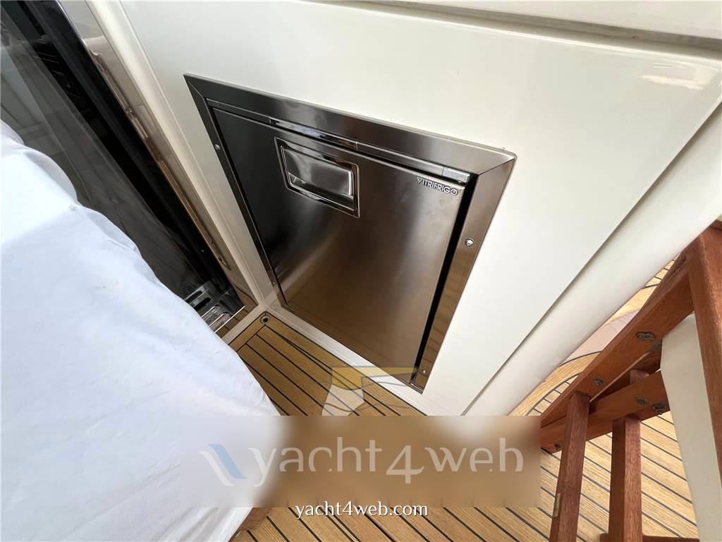 Azimut 50 flybridge Flybridge verwendet