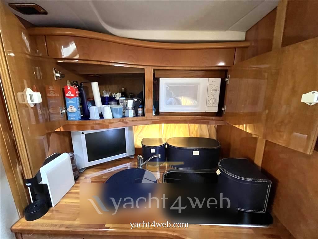 Innovazioni e progetti Mira 37 Express Cruiser verwendet