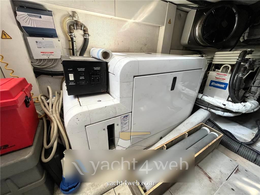 Azimut 55 flybridge Motorboot gebraucht zum Verkauf