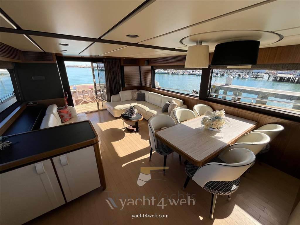 Azimut Magellano 66 Motor yacht