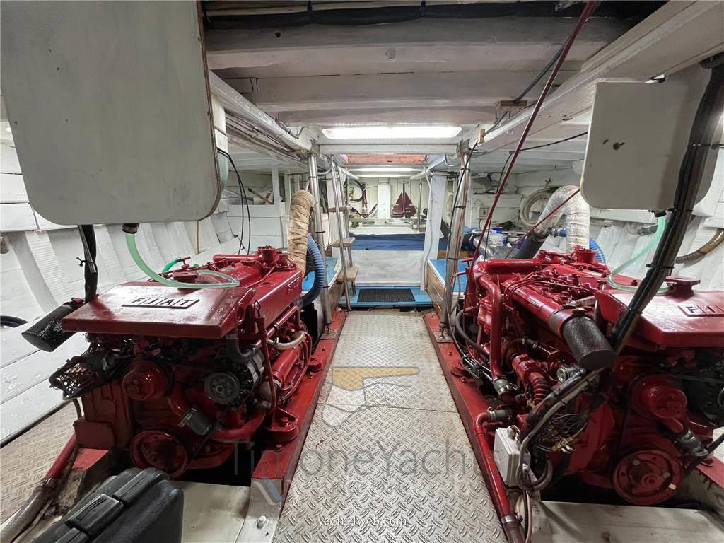 Azzurro 44 Flybridge