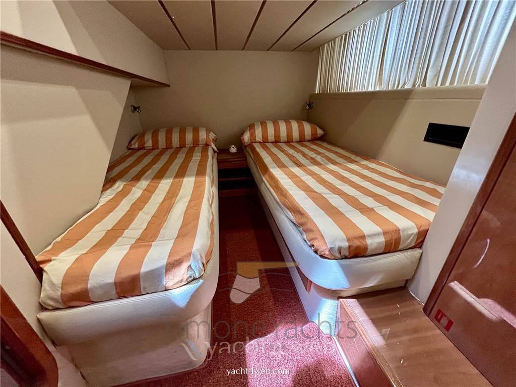 Ferretti yachts 46