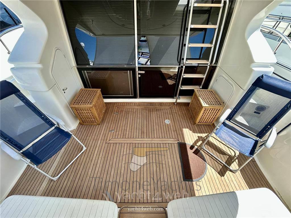 Ferretti yachts 46