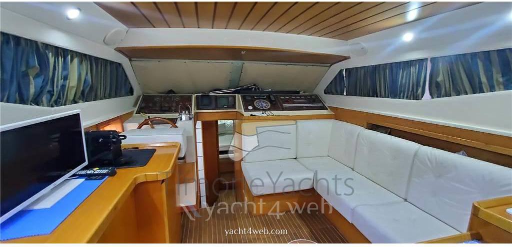 Raffaelli Typhoon fly 38