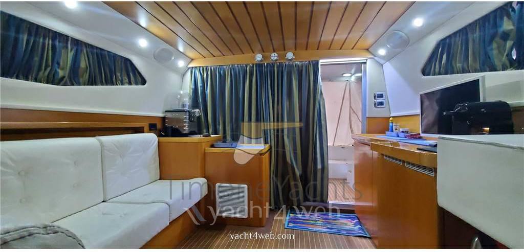 Raffaelli Typhoon fly 38 Flybridge usado