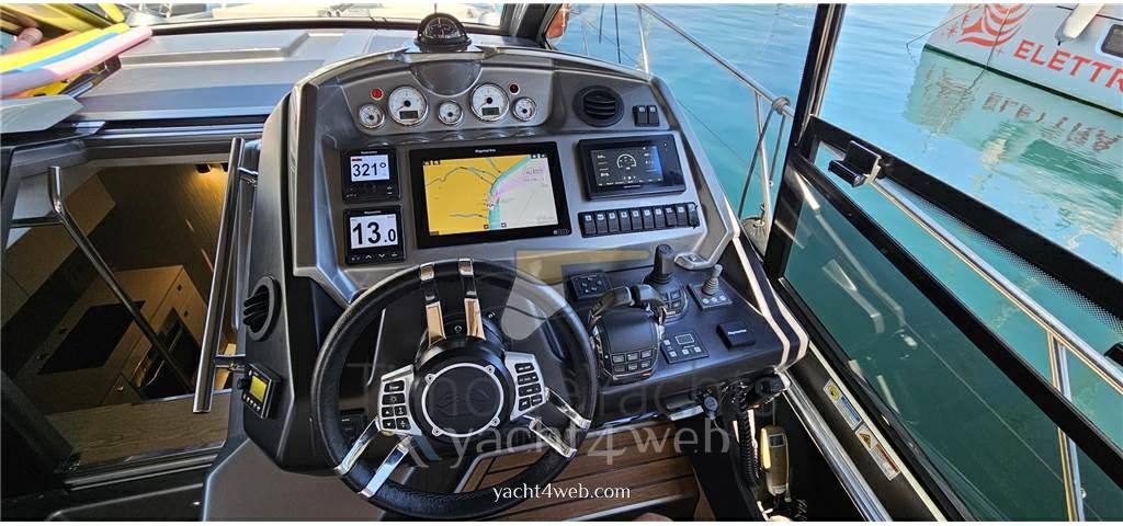 Cranchi M44 ht usato