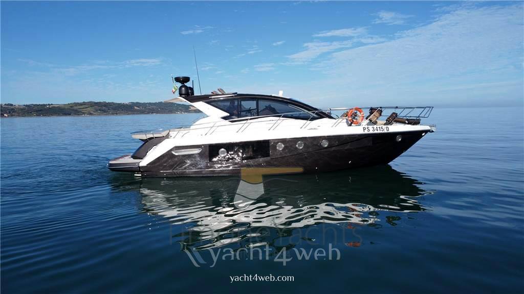 Cranchi M44 ht Barca a motore usata in vendita