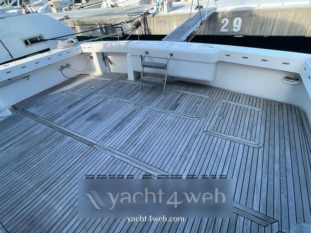 Bertram yacht 630 convertible