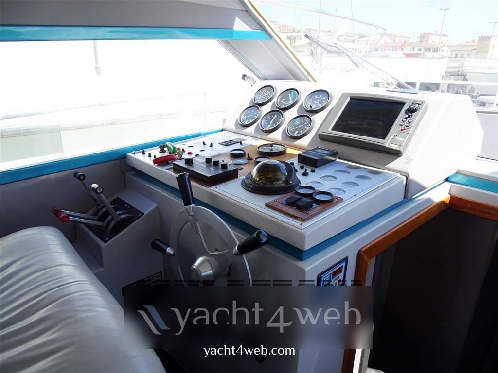 Ferretti yachts Altura 40 roadstar