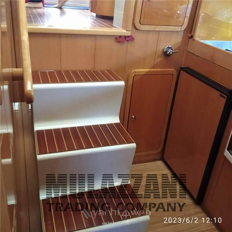 Raffaelli Typhoon fly