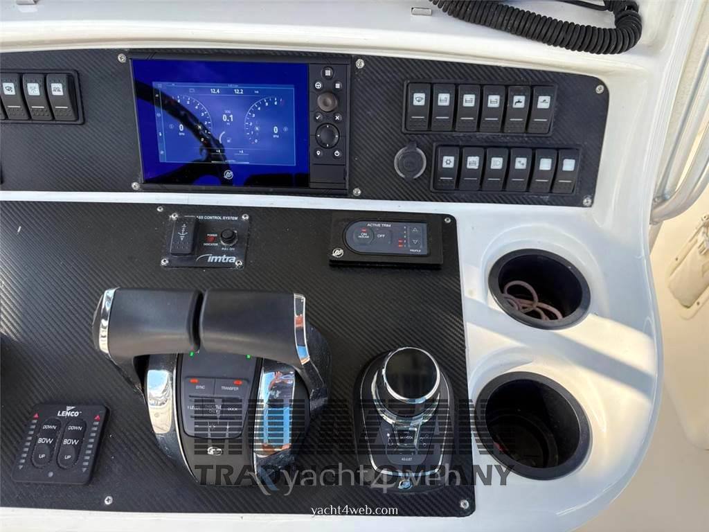 Boston whaler 270 outrage