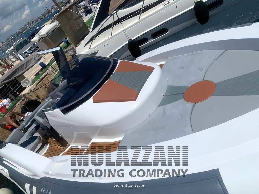 Python yacht Python c33