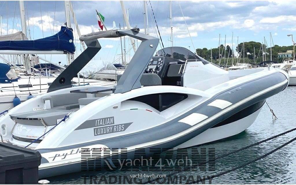 Python yacht Python c33