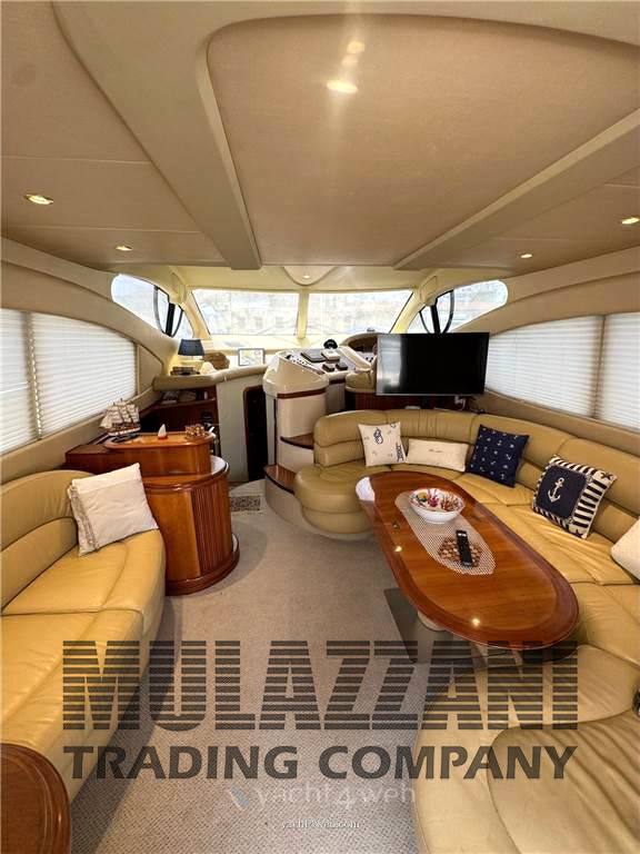 Azimut 46 Motor boat used for sale