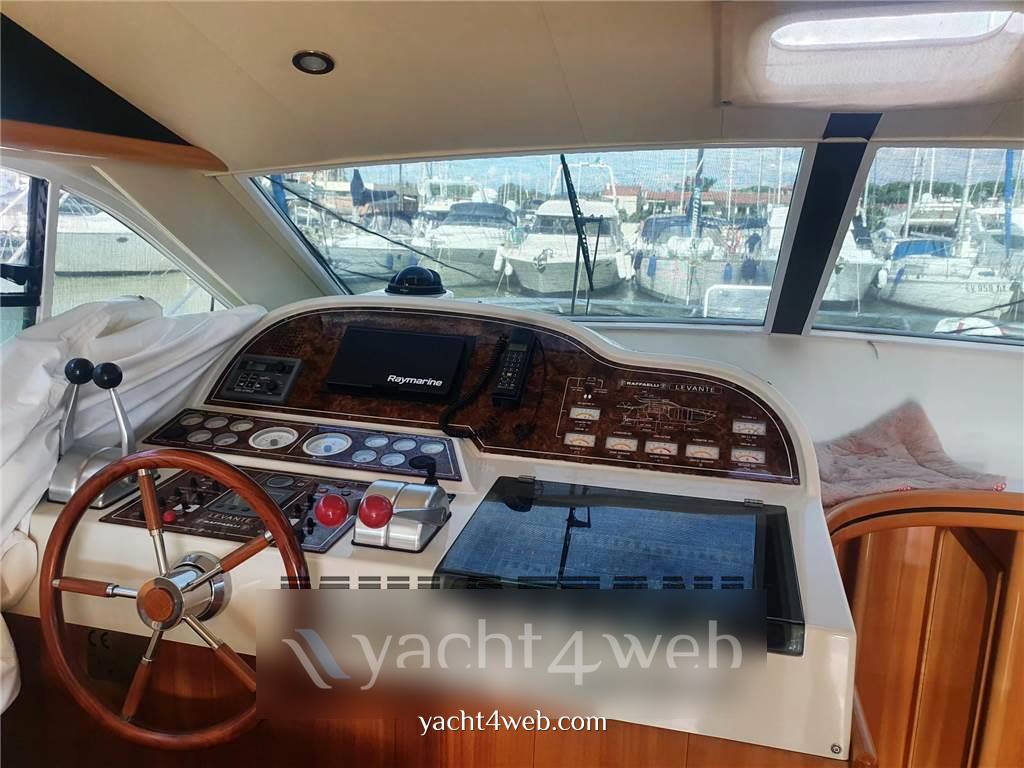 Raffaelli Levante 43 fly Flybridge usado