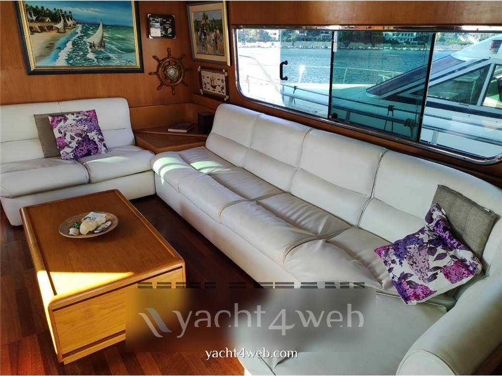 Canados 65 s Flybridge