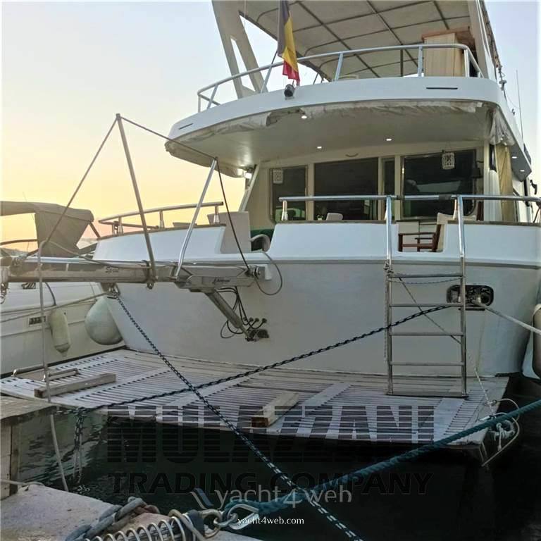 Canados 65 s Flybridge