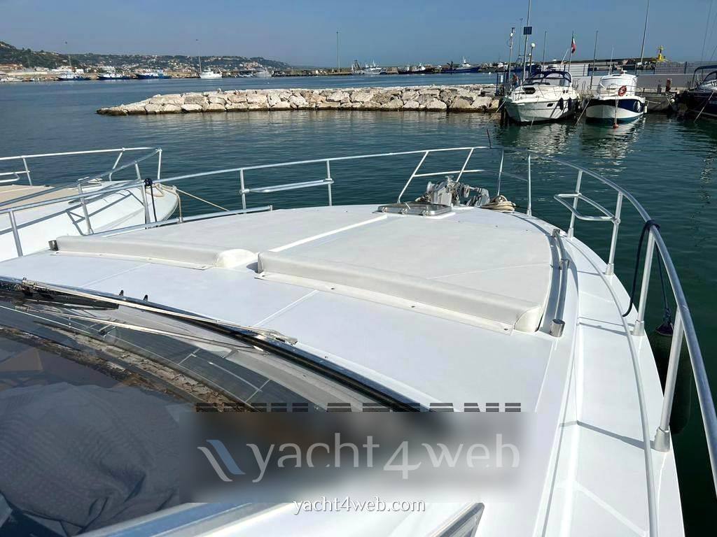 Raffaelli Storm s barca a motore