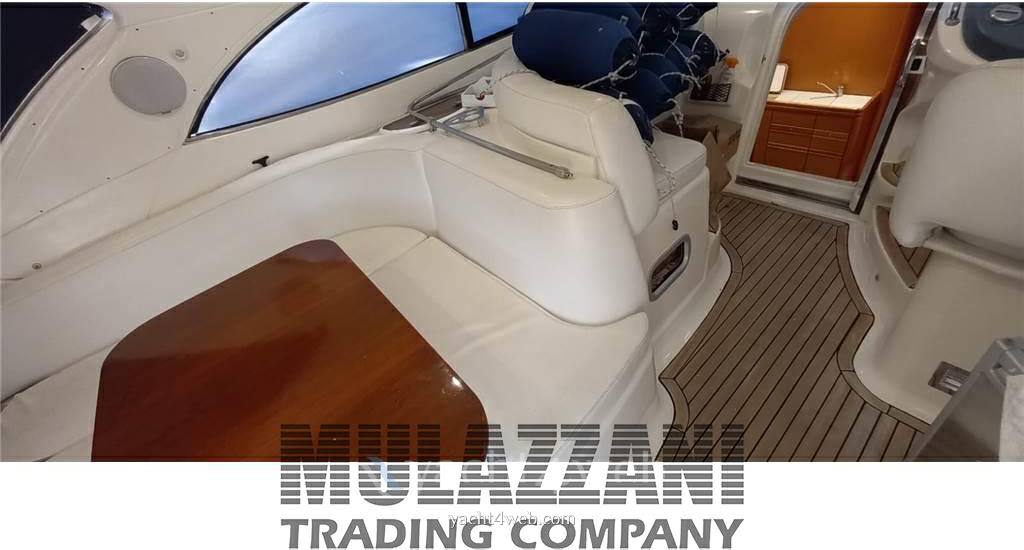 Bavaria 42 ht 机动船