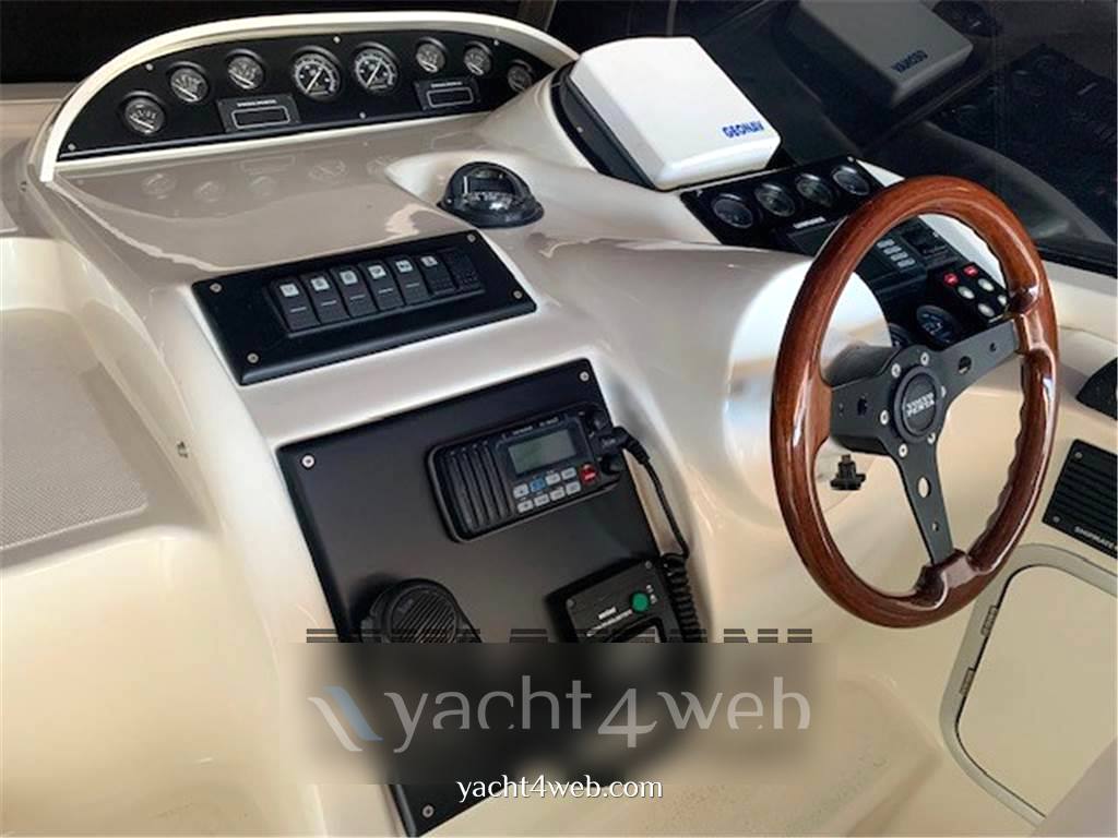 Innovazioni e progetti Mira 37 barco de motor