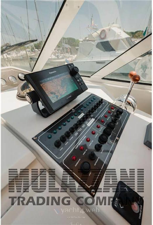 Pershing 40 Express cruiser used