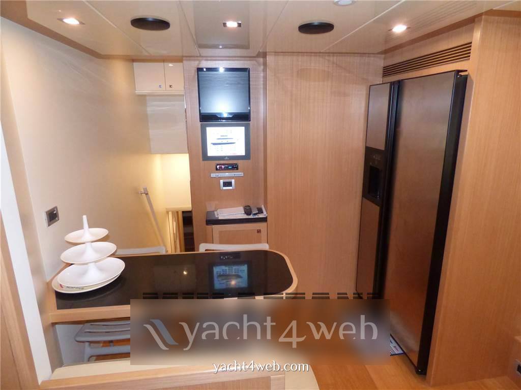 Custom line Navetta 26 Motorboot gebraucht zum Verkauf