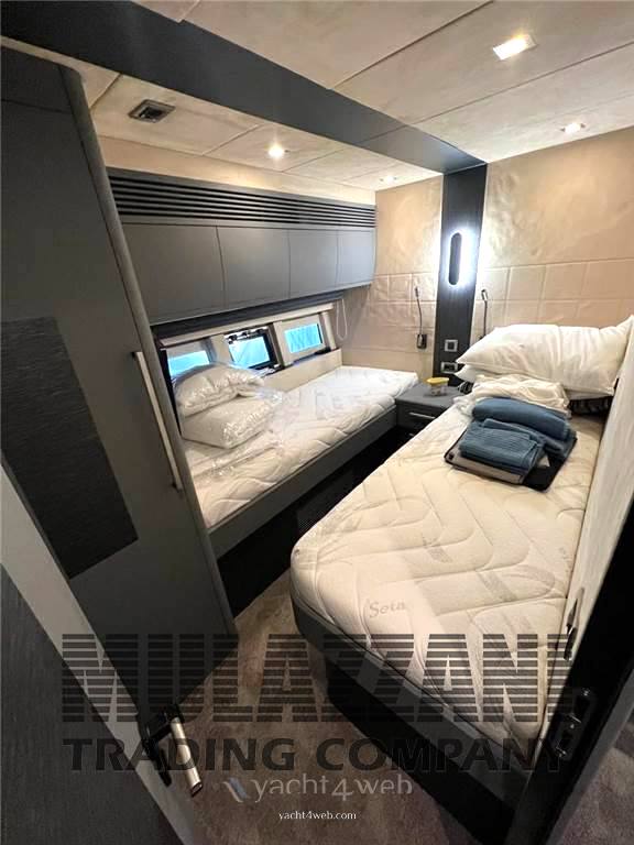 Galeon 640 barca a motore