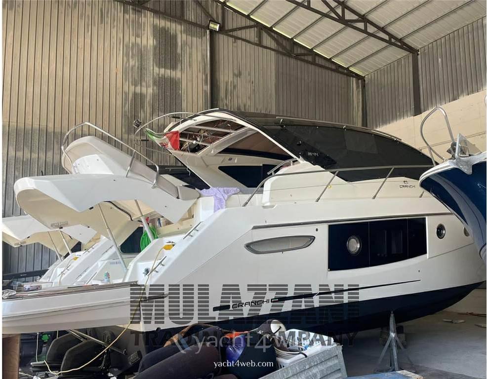 Cranchi M44 ht Barco de motor usado para venta