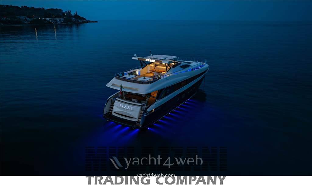 Conam 75 wide body Flybridge