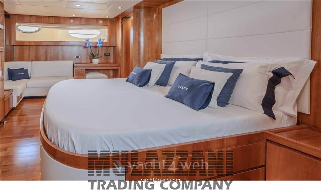 Conam 75 wide body fotografia