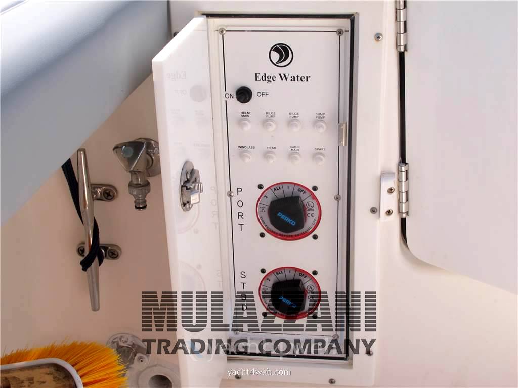 Edge water 265 ex Barco de motor usado para venta