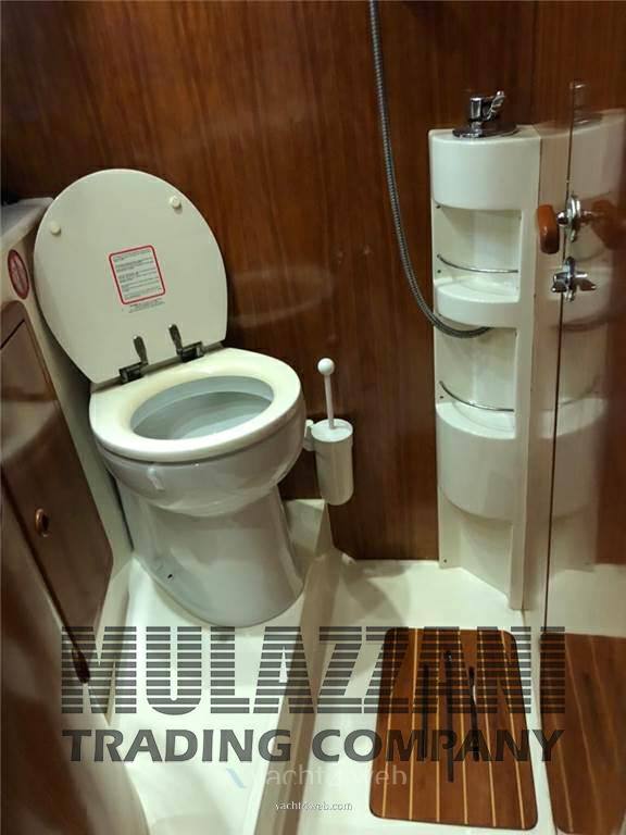 Cantieri estensi 360 goldstar fly يستخدم