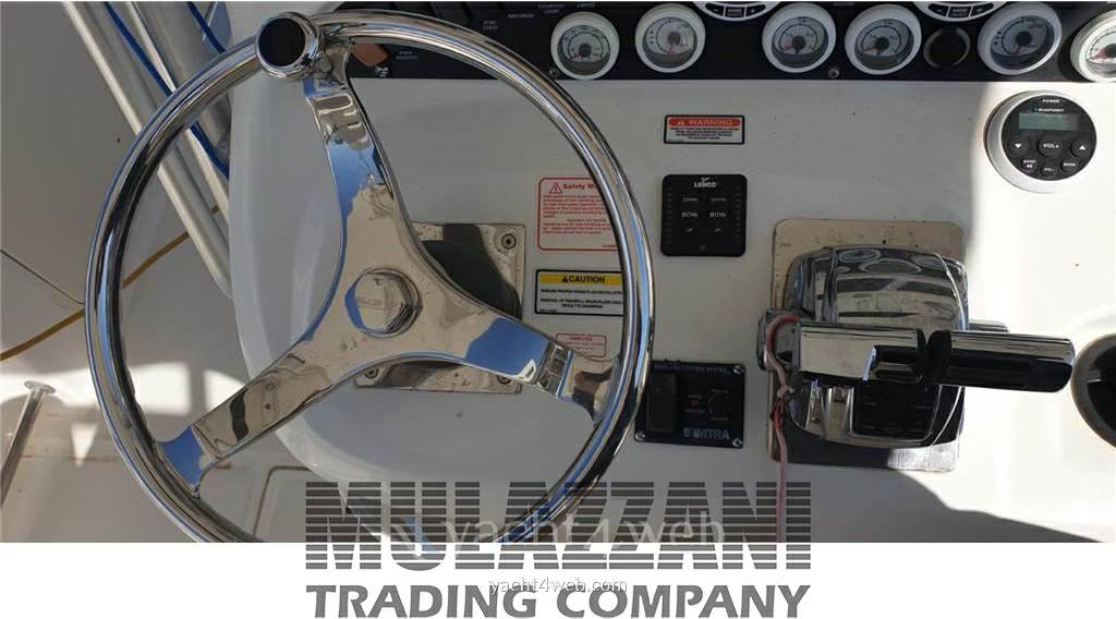 Boston whaler Outrage 320 0