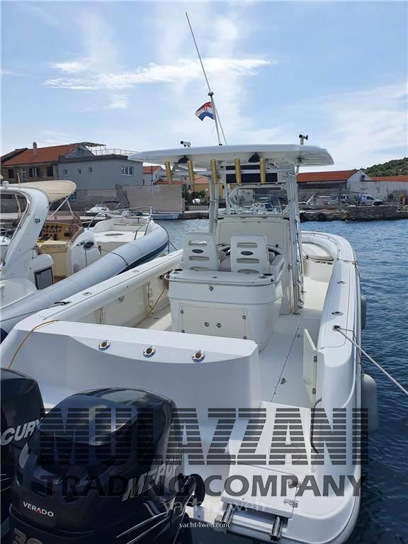 Boston whaler Outrage 320 fotografia