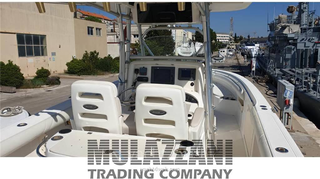 Boston whaler Outrage 320 Fisherman