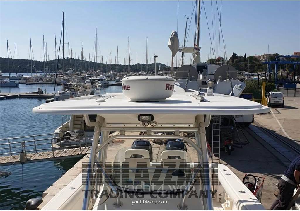 Boston whaler Outrage 320 usato
