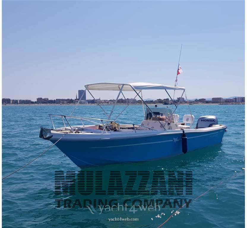 Mako marine Mako 21 Express Cruiser