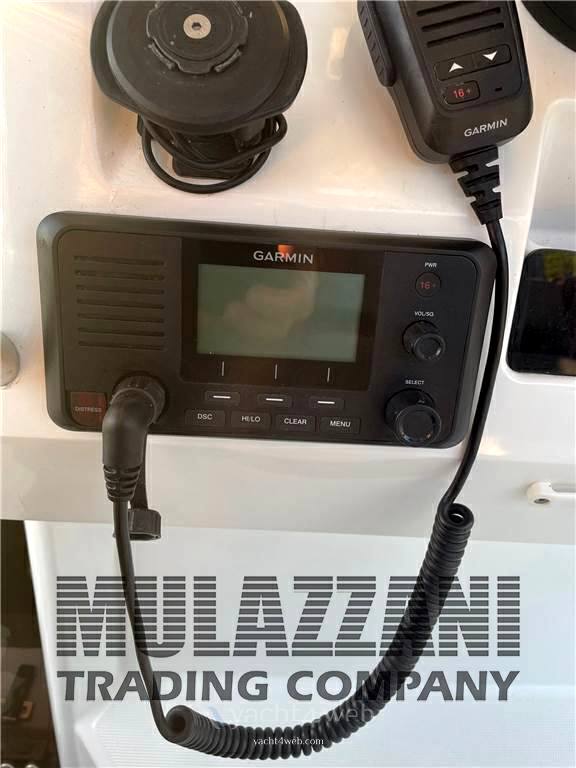 Beneteau Flyer 9 space deck Express Cruiser