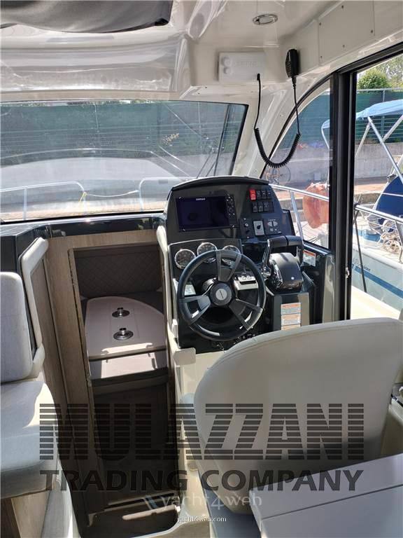 Quicksilver 905 weekend barca a motore