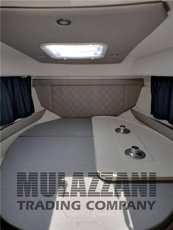 Quicksilver 905 weekend Barca a motore usata in vendita