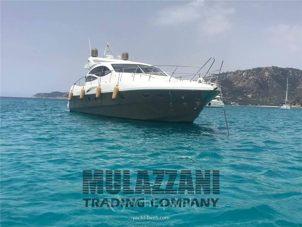 Innovazioni e progetti Alena 48 barca a motore