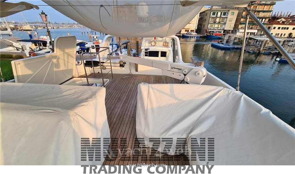 Piantoni 63 fly Bateau à moteur nouveau en vente