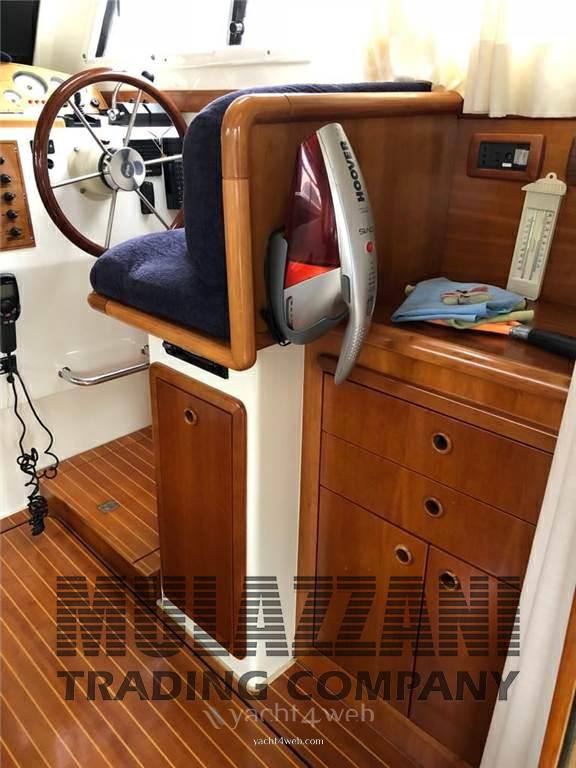 Cantieri estensi 360 goldstar fly bateau à moteur