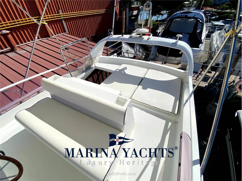 Raffaelli Typhoon fly 38