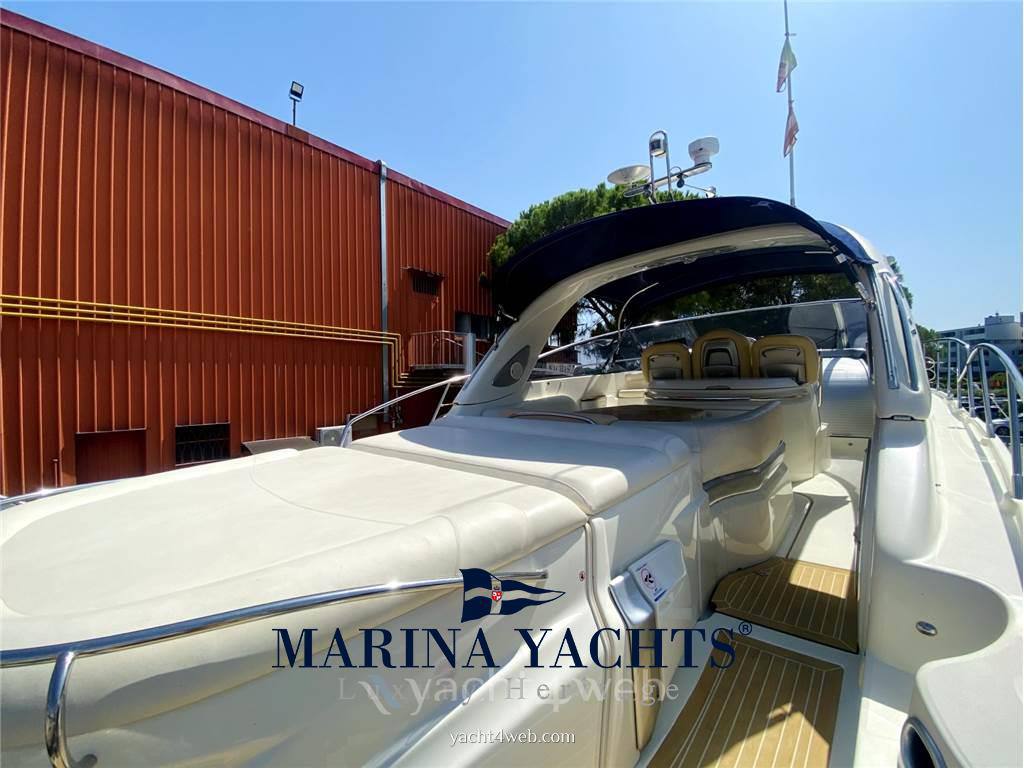 Cranchi Mediterranee 47 Express Cruiser