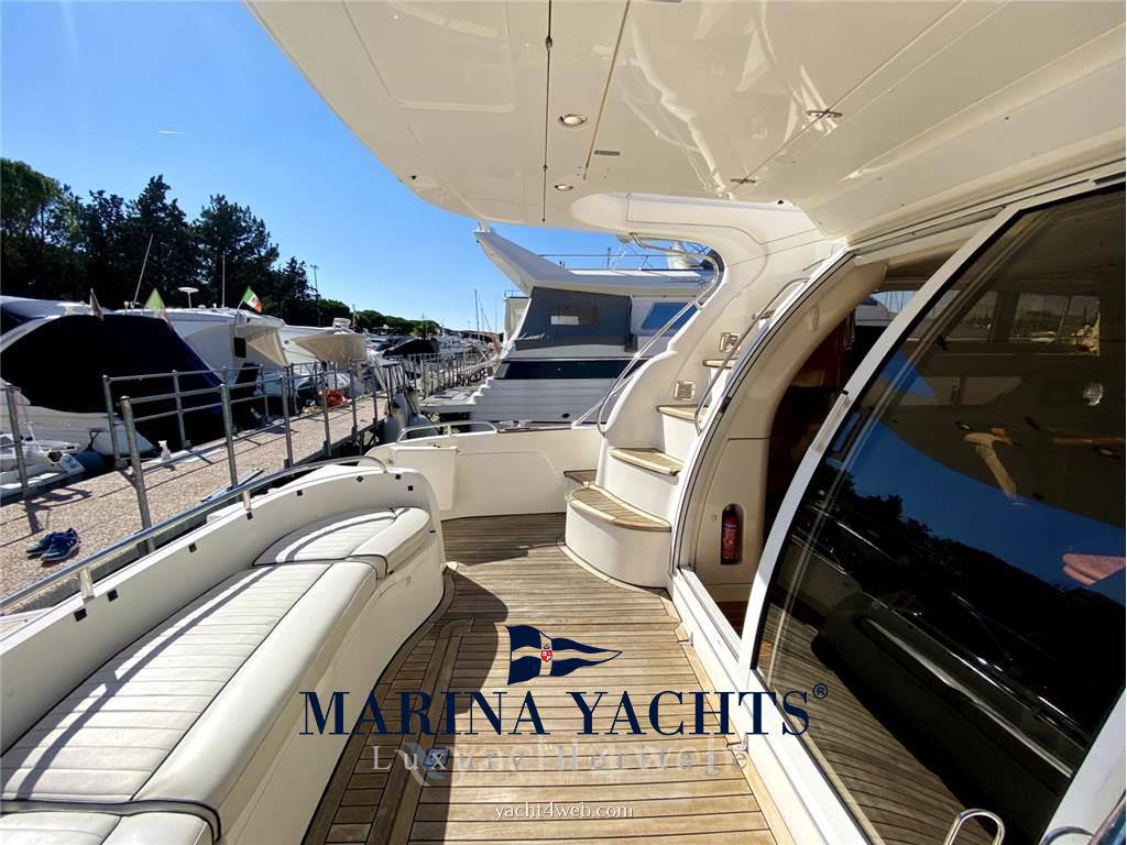 Sealine F44 motor boat